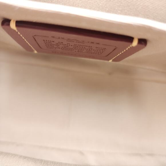 NWT Coach CAL62 Teri Shoulder Bag With Strawberry Print - Picture 6 of 7